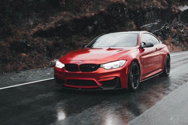 How Can UK Businesses Navigate the Future of Remote Work?